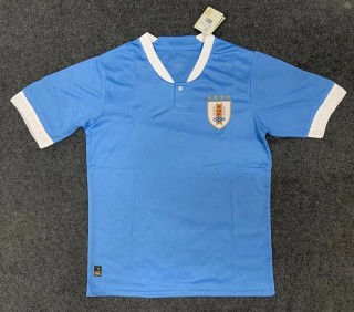 蓝色的足球队队服(哪支足球球队球衣蓝色)