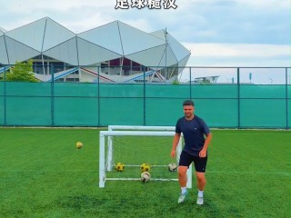 足球背身拿球(足球背身拿球也能越位吗视频)