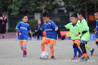 儿童踢足球影响身高吗(小孩踢足球会不会影响身高)