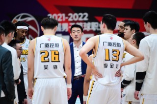 广厦男篮vs上海(广厦男篮vs上海男篮)