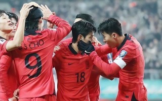 中国队韩国足球(中国队韩国足球比赛结果如何)