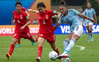 女足vs俄罗斯女足(女足vs俄罗斯女足视频)