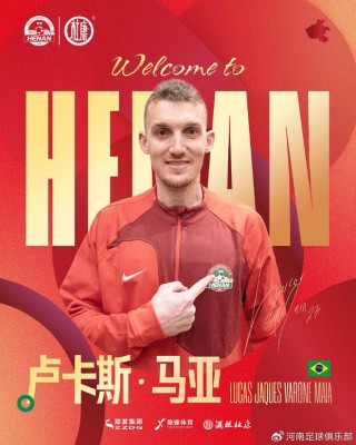 足球后卫英文(足球右后卫英文)