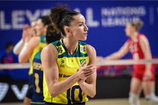 女排巴西vs波兰(女排巴西vs波兰比赛结果)