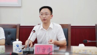 黄伟雄足球(黄军伟 足球)