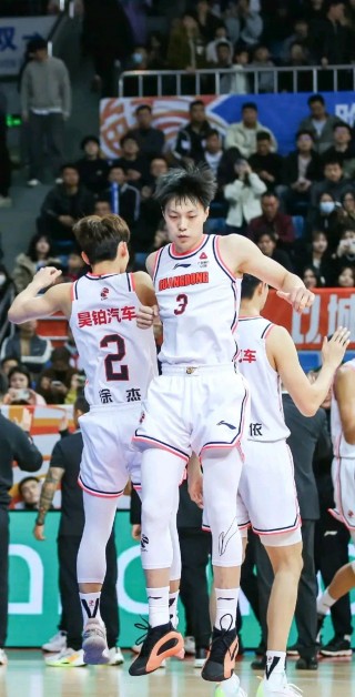 2020广厦VS深圳(广厦与深圳篮球今晚直播)
