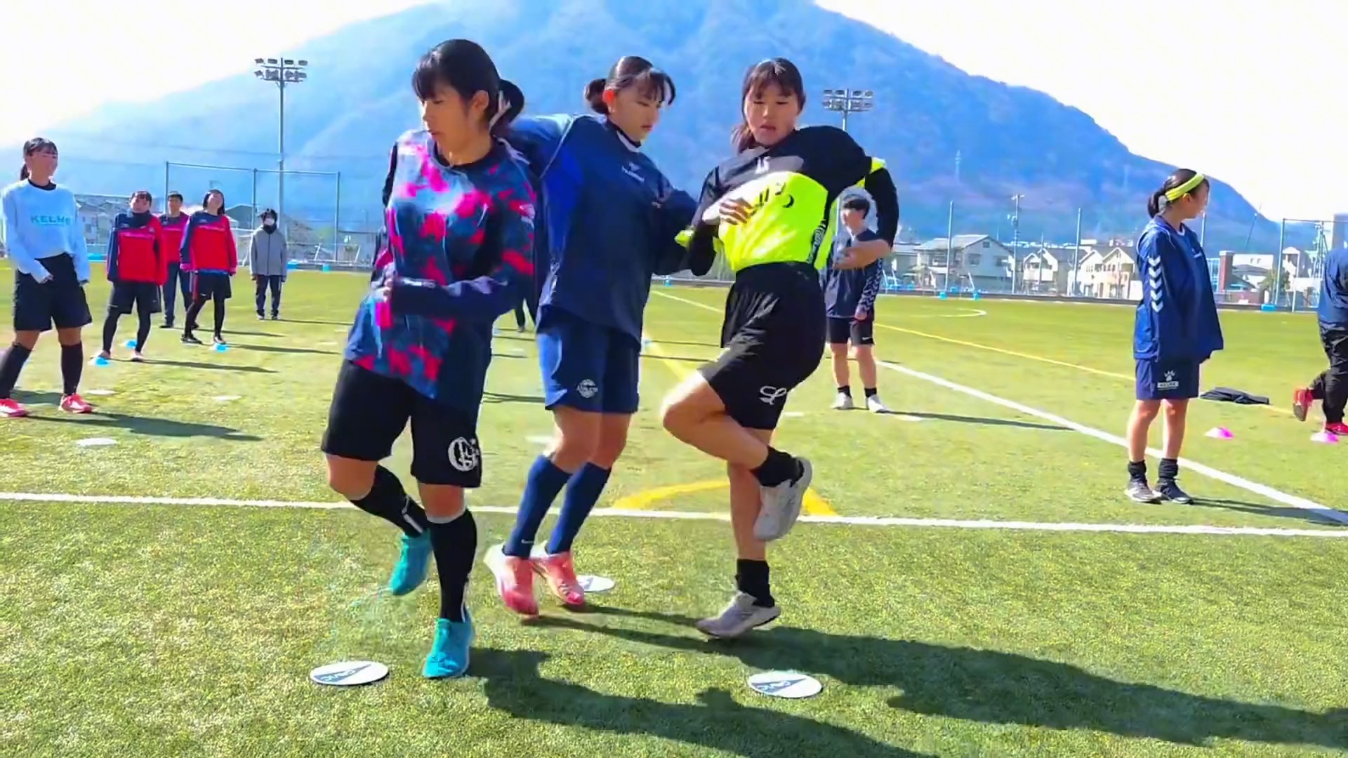日本足球高中(日本足球高中联赛历届冠亚军)  第1张