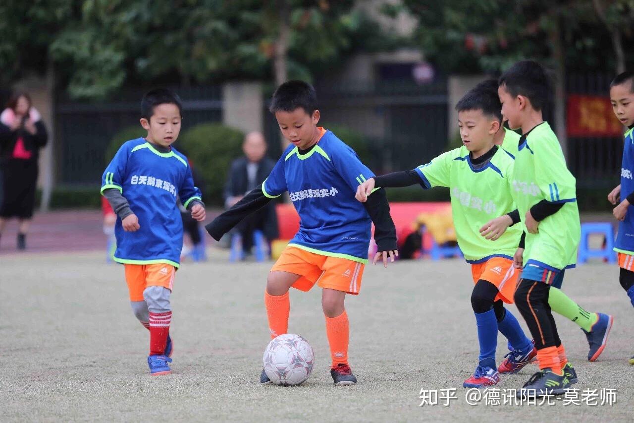 儿童踢足球影响身高吗(小孩踢足球会不会影响身高)  第2张