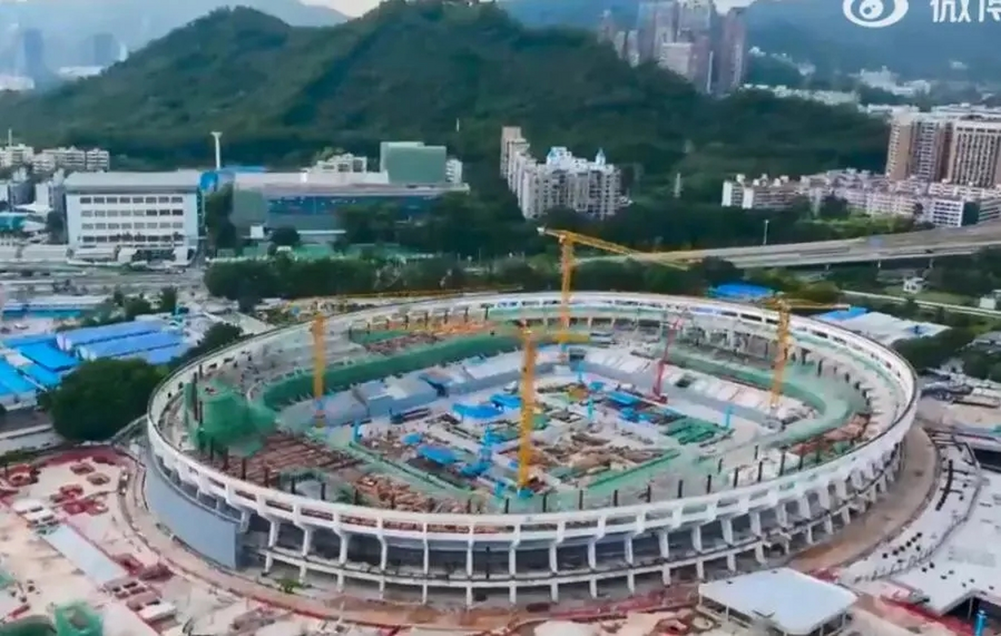 深圳体育馆足球场(深圳体育馆足球场在哪里)  第1张
