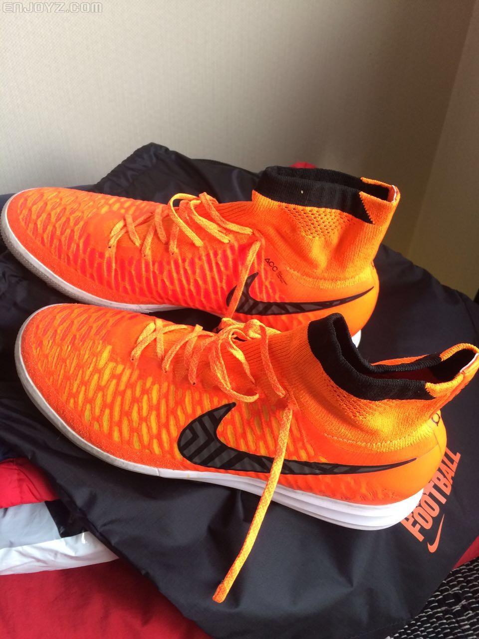 鬼牌足球鞋鞋码(nike鬼牌足球鞋系列)  第2张